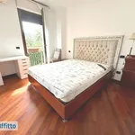 Rent 3 bedroom apartment of 91 m² in Milan