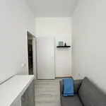 Rent 2 bedroom apartment of 40 m² in Prague