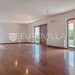 Rent 2 bedroom apartment of 135 m² in Zagreb