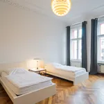 Rent 4 bedroom apartment of 130 m² in Berlin