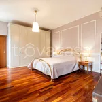 Rent 4 bedroom apartment of 150 m² in Venezia