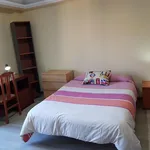 Rent 4 bedroom apartment in Salamanca