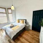 Rent 3 bedroom apartment in Liverpool