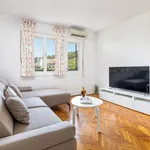 Rent 2 bedroom apartment of 60 m² in Split