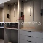 Rent 2 bedroom house of 245 m² in Νησί