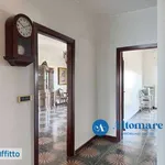 Rent 4 bedroom apartment of 120 m² in Bari