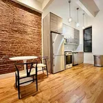 Rent 7 bedroom apartment in Bushwick