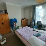 Rent 5 bedroom house in Leeds