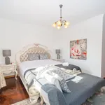 Rent 5 bedroom house in Lisbon