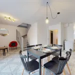 Rent 7 bedroom apartment of 138 m² in Lille