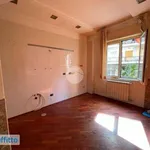 Rent 2 bedroom apartment of 80 m² in Naples