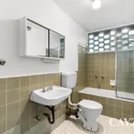 Rent 2 bedroom apartment in South Yarra