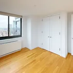 Rent 2 bedroom apartment in Manhattan