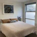 Rent 2 bedroom apartment in Melbourne