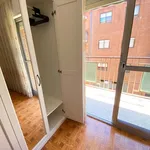 Rent a room of 85 m² in Madrid