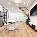 Rent 7 bedroom apartment in New York