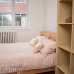 Rent 3 bedroom flat in Leicester