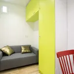 Rent 1 bedroom apartment of 30 m² in madrid