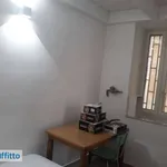 Rent 4 bedroom apartment of 90 m² in Naples