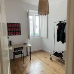 Rent a room in lisbon