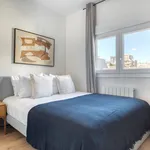 Rent 2 bedroom apartment of 904 m² in Barcelona