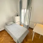 Rent a room in Madrid