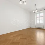 Pronajměte si 3 ložnic/e byt o rozloze 95 m² v Capital City of Prague