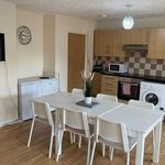 Rent 6 bedroom flat in South East England