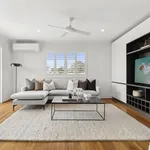 Rent 2 bedroom apartment in Dee Why