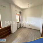 Affitto 4 camera appartamento di 106 m² in Rome