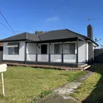 Rent 3 bedroom house in  Glenroy VIC 3046                        