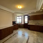 Rent 5 bedroom apartment of 330 m² in Ankara