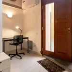 Rent 4 bedroom apartment in florence