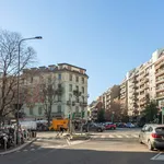 Rent 3 bedroom apartment in Milan