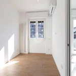 Rent 3 bedroom apartment of 70 m² in Milano