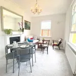 Flat to rent in Victoria Terrace, Kingsway, Hove BN3