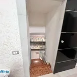 Affitto 2 camera appartamento di 50 m² in Naples