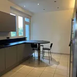 Rent 4 bedroom apartment in Uccle - Ukkel