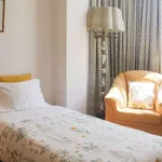 Rent 2 bedroom apartment of 125 m² in porto