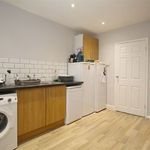 Rent 5 bedroom house in East Midlands