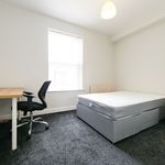 Rent 5 bedroom house in Leeds