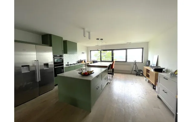 Huur 2 slaapkamer appartement van 110 m² in Amsterdam