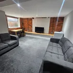 Rent 6 bedroom house in Leeds