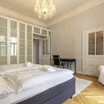 Rent 2 bedroom apartment of 105 m² in Prague