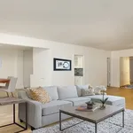 Rent 3 bedroom apartment in Manhattan