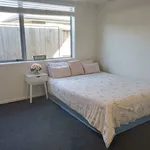 Rent 3 bedroom house in Papamoa