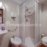 Rent 1 bedroom apartment of 40 m² in Florence