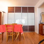 Appartement de 63 m² avec 3 chambre(s) en location à Paris