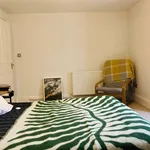 Rent 2 bedroom flat in Kent