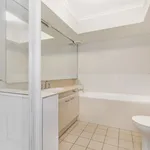 Rent 3 bedroom apartment in Melbourne